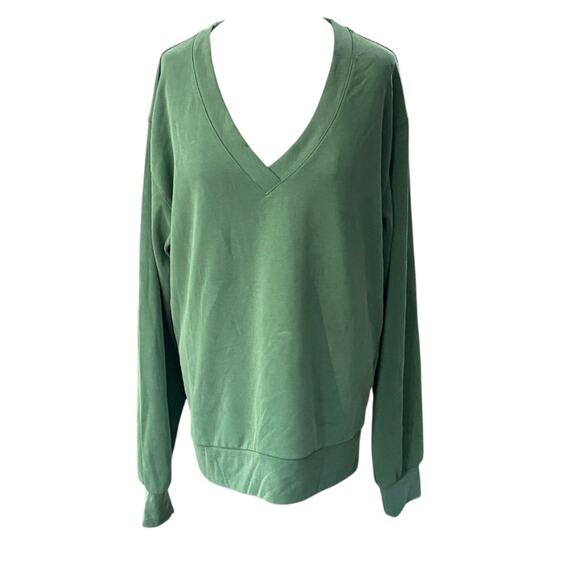 Athleta Seasoft Willow V Neckline Pullover
Sweatshirt Green Modal Size SMALL - Picture 2 of 9